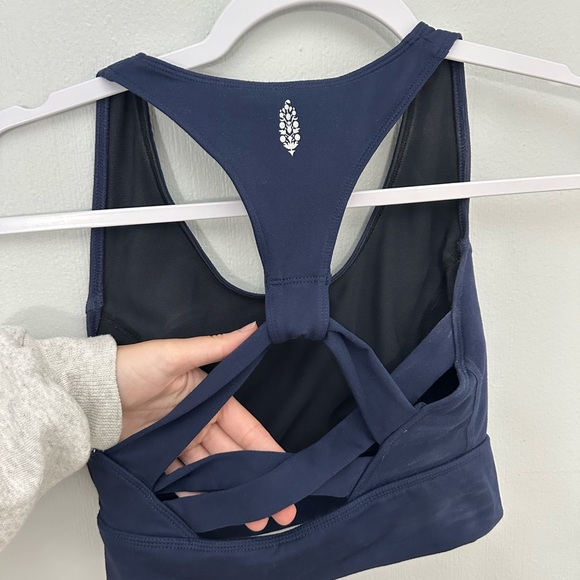 Lightning Synergy Navy Blue Medium Impact Sports Bra - Picture 3 of 4